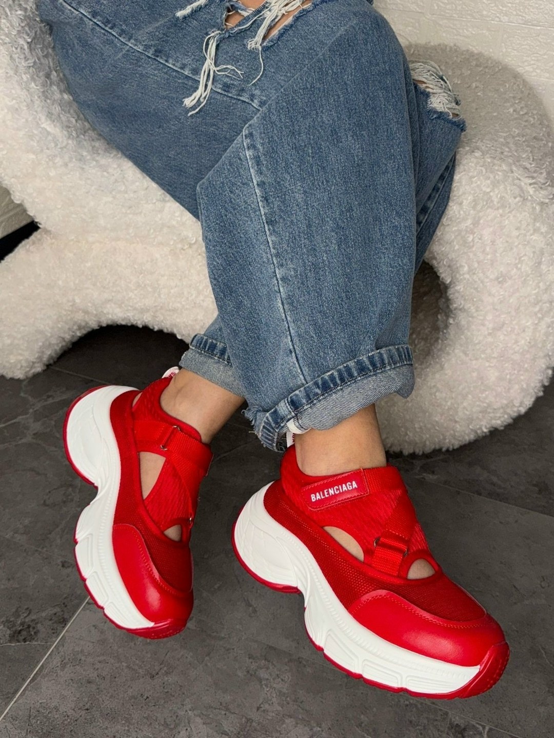 кроссовки женские balenciaga,кроссовки баленсиага красные,кроссовки balenciaga,кроссовки баленсиага женские,баленсиага