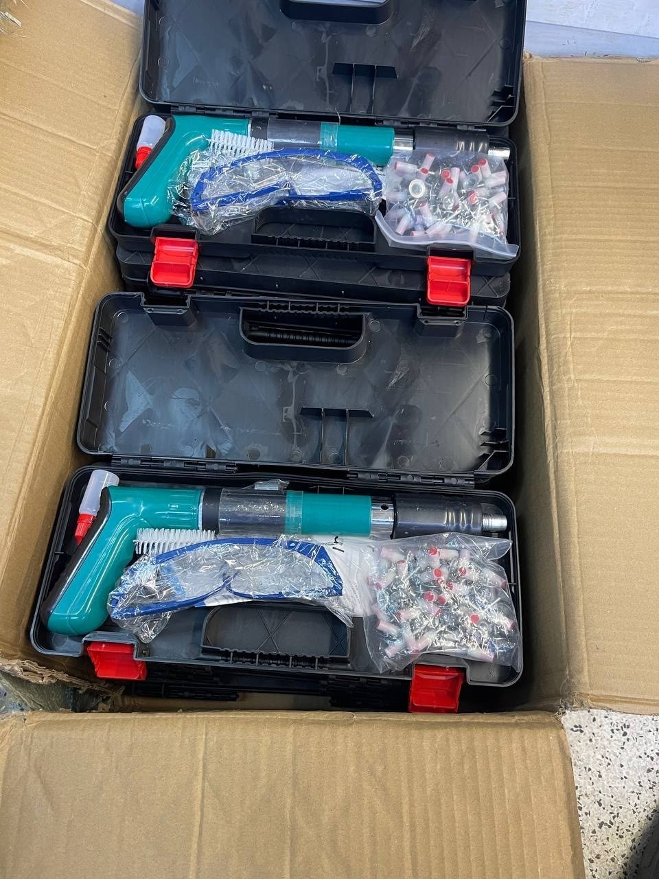 гвоздезабивной пистолет,пистолет монтажный пороховой,ручной инструмент,строительный пистолет,набор инструмента