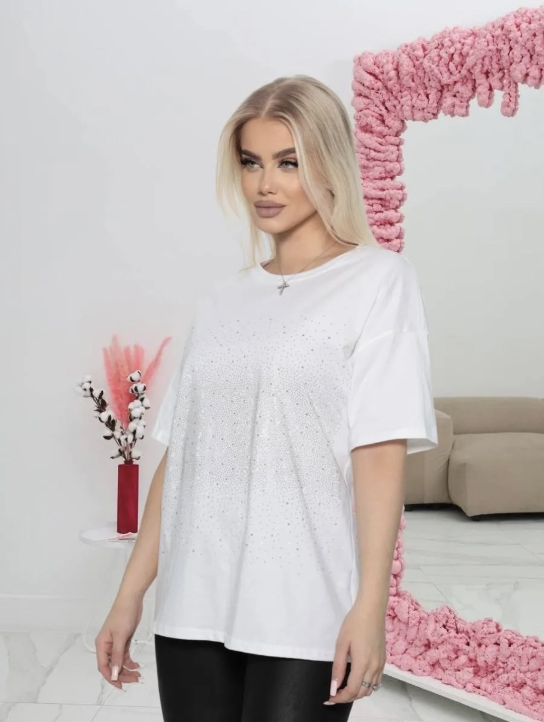 футболка женская оверсайз со стразами,футболка со стразами женская,футболка со стразами оверсайз,футболки со стразами летние,женская футболка со стразами оверсайз emysamy 364884742