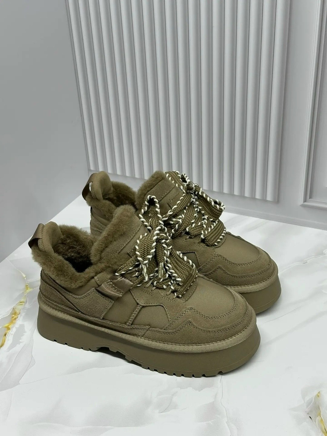 ,ugg lowmel sneaker кроссовки женские зимние,кеды зимние ugg lowmel trainer premiumshoes цвет черный,обуви,кроссовки ugg
