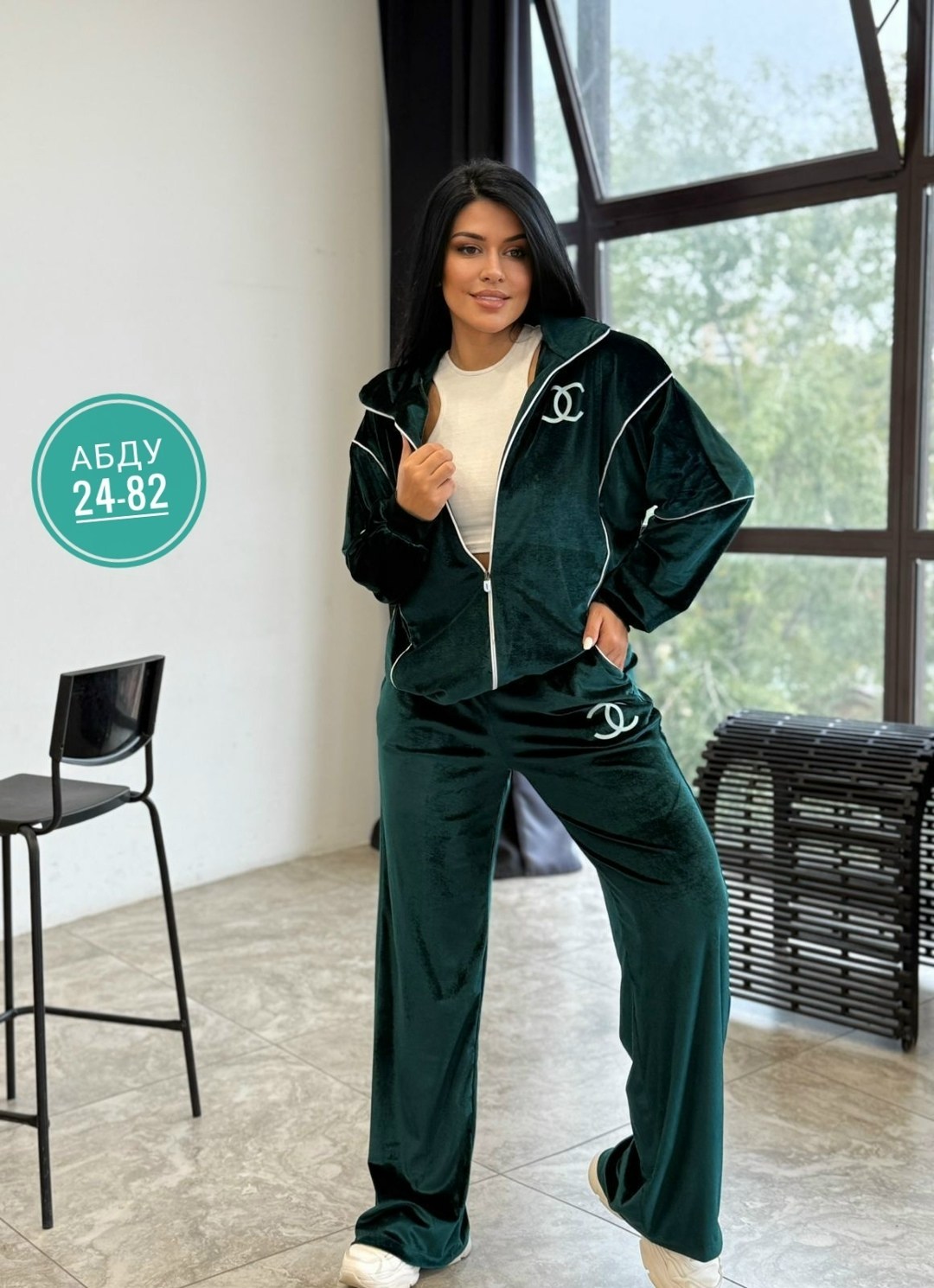 костюм-двойка из бархатной ткани велюр,костюм двойка ткан бархатный вилюр,костюм спортивный женский велюровый,костюм спортивный велюровый арт. 12189623,спортивный костюм из велюра женский большого раз