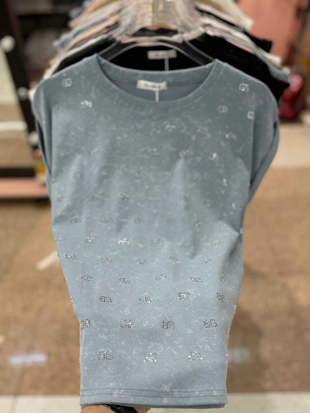 женская футболка,футболки для девочек,футболка со стразами,футболки миу миу женские,футболки для девушек