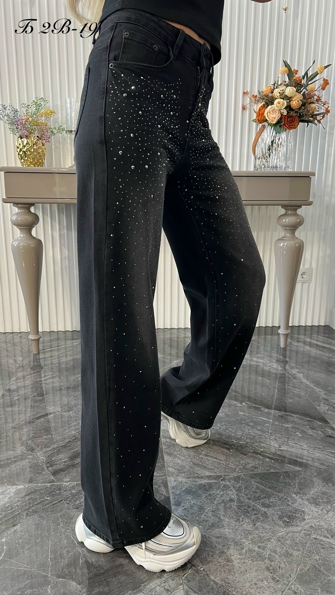 джинсы со стразами,женские джинсы со стразами,джинсы труб со стразами,брюки со стразами,джинсы женские