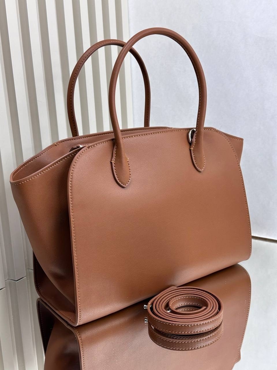 коричневая сумка из натуральной кожи margaux 15,сумка,коричневая кожаная сумка the row margaux 15,сумка женская,кожаная сумка