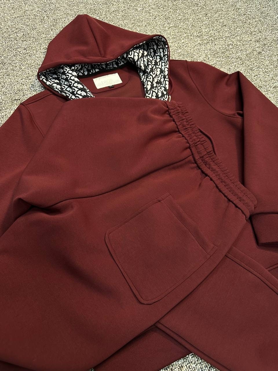 спортивный костюм brunello cucinelli,спортивный костюм мужской,костюм brunello cucinelli,костюм спортивный,спорт костюм