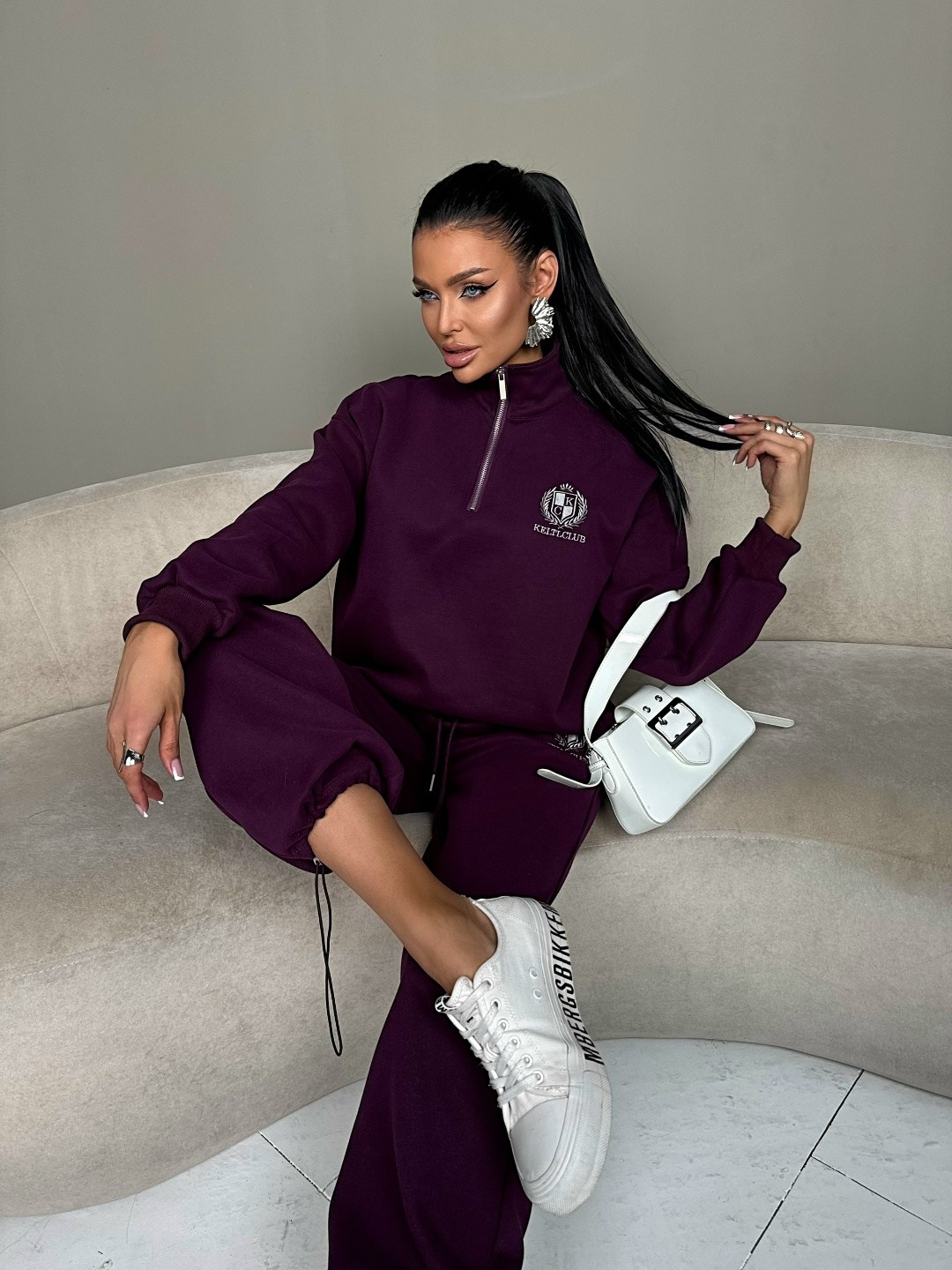 спортивный костюм женский,спортивный костюм,женский костюм,спортивные костюмы miu miu,костюм женский на флисе