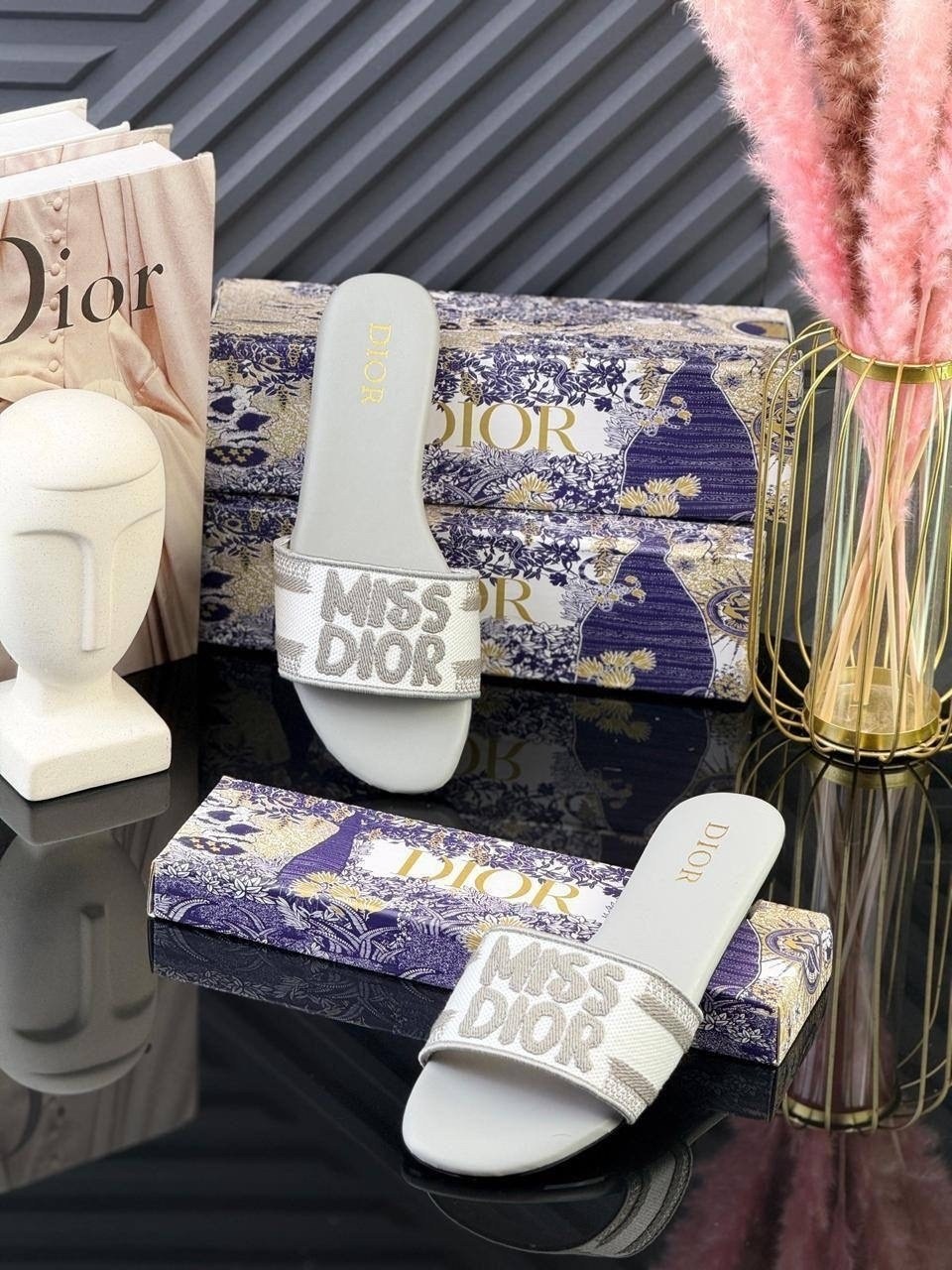 шлепки кристиан диор,шлепки брендовые,шлепанцы christian dior,женские шлепанцы,элегантные босоножки