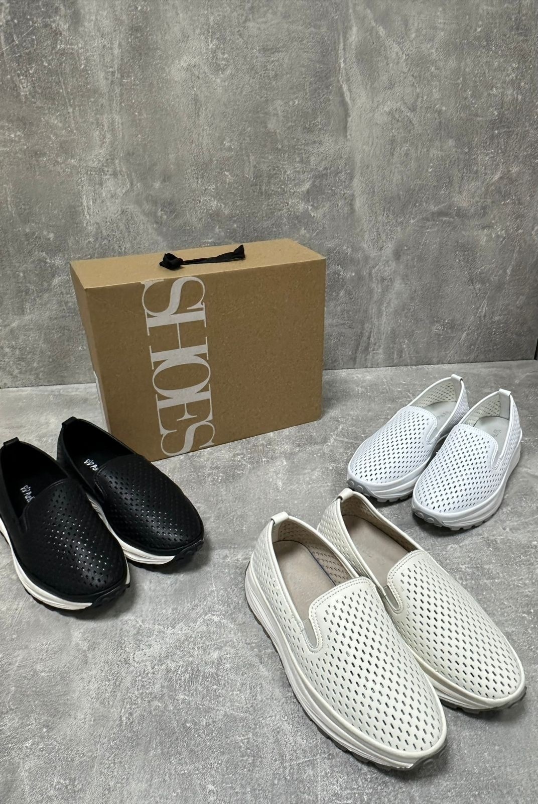 ,слипоны женские,слипоны женские летние,слипоны с перфорацией,слипоны белые