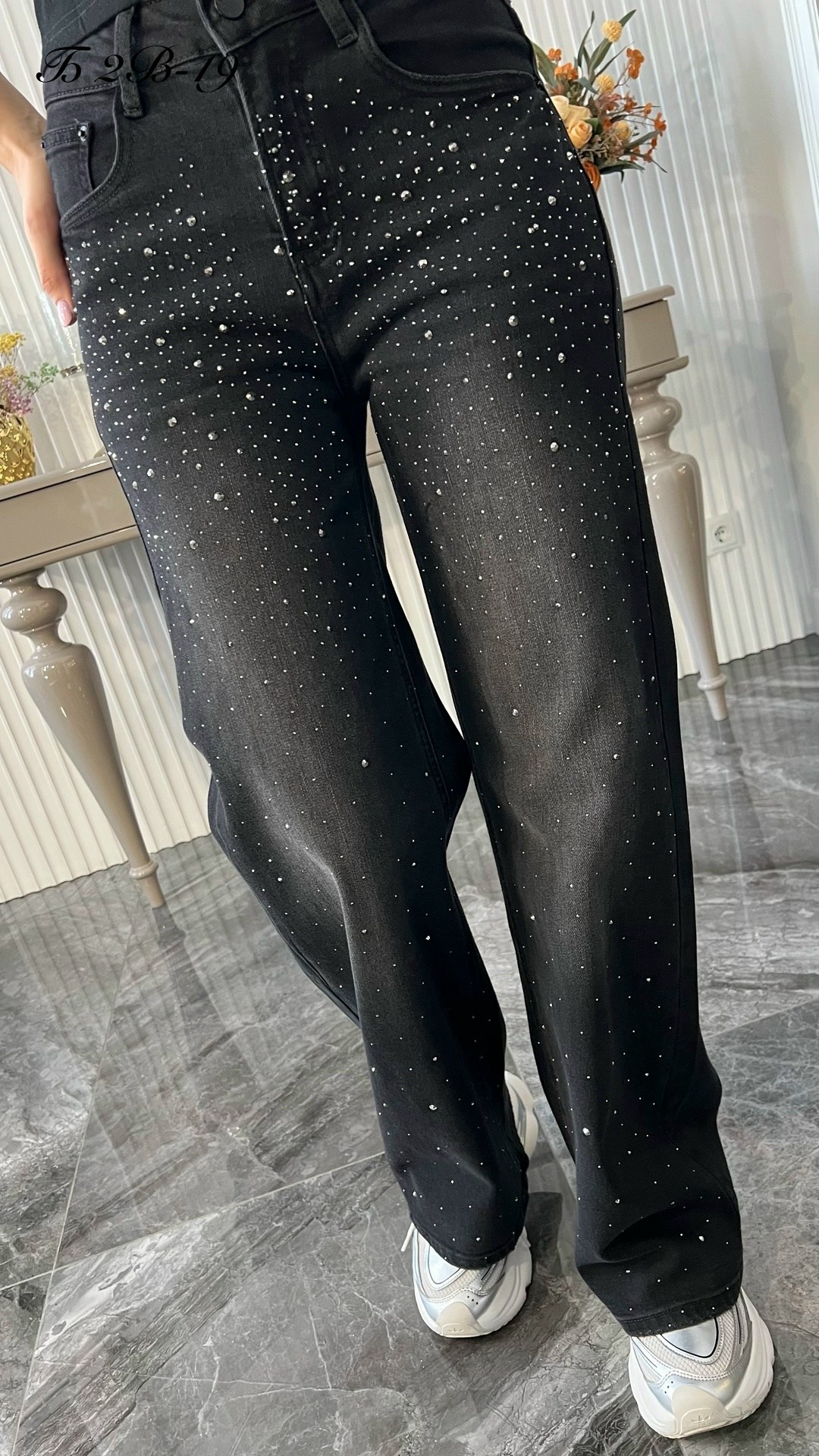 джинсы со стразами,женские джинсы со стразами,джинсы труб со стразами,брюки со стразами,джинсы женские