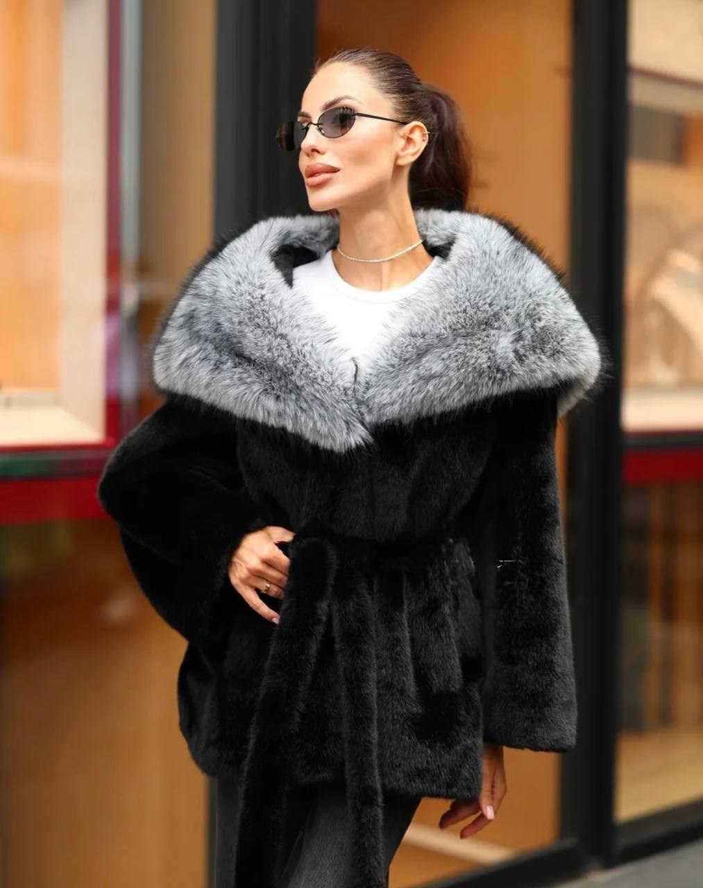 женская шуба,шуба летучая мышь premium с чернобуркой,шуба норковая с чернобуркой алеф,норковая шуба blackglama с капюшоном из куницы,норковая шуба с чернобуркой