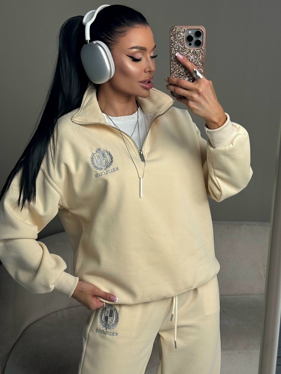 спортивные костюмы,трикотажные костюмы,костюм на флисе,женский спортивный костюм,костюм комплект