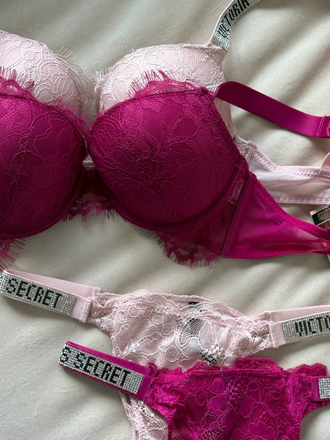 комплект нижнего белья со стразами и пуш ап victoria's secret,комплект нижнего белья со стразами и пуш ап,комплект нижнего белья со стразами,комплект нижнего белья,женские комплекты белья
