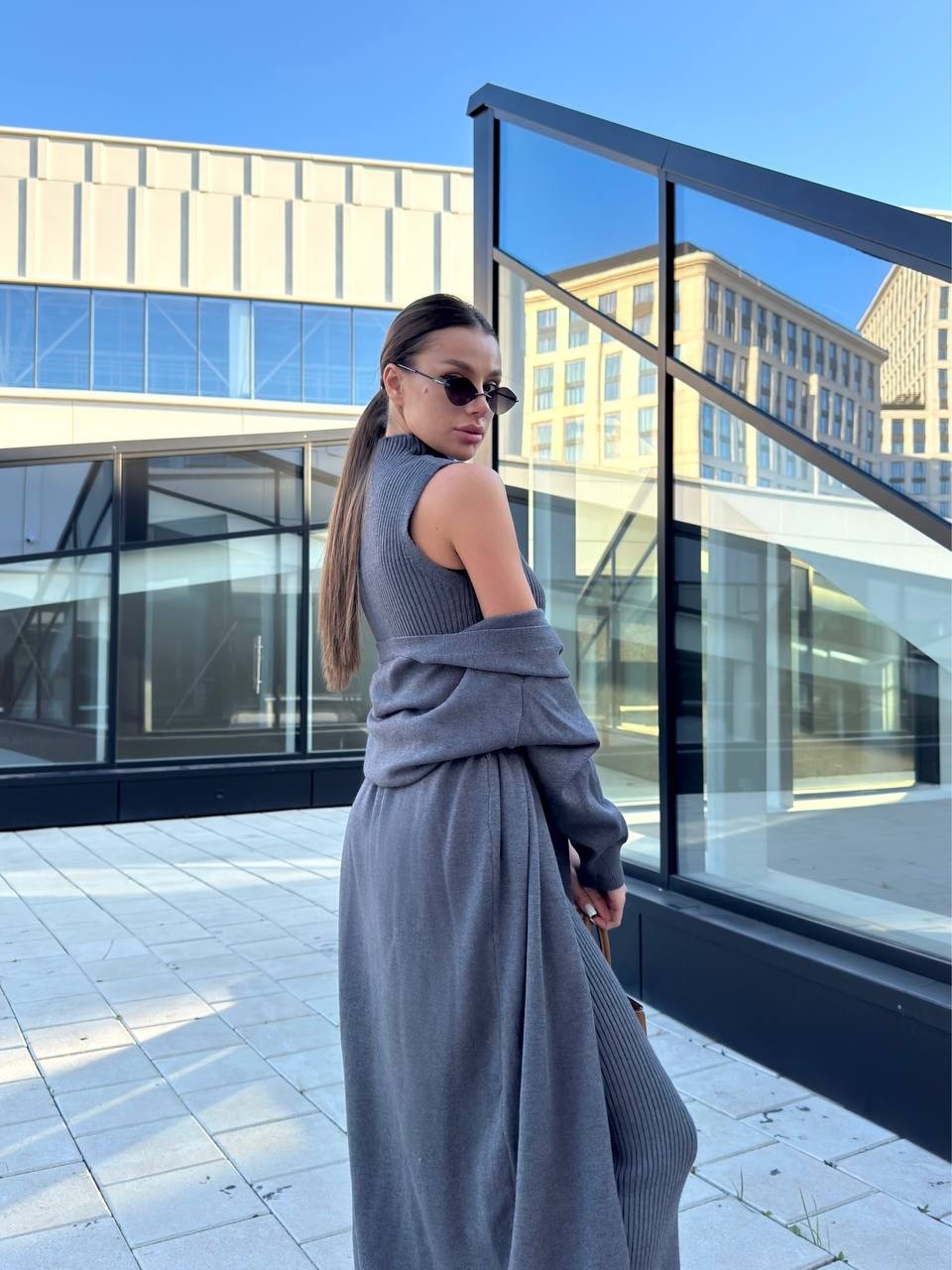 серое пальто,пальто кардиган,длинный кардиган,костюм женский,платье кардиган