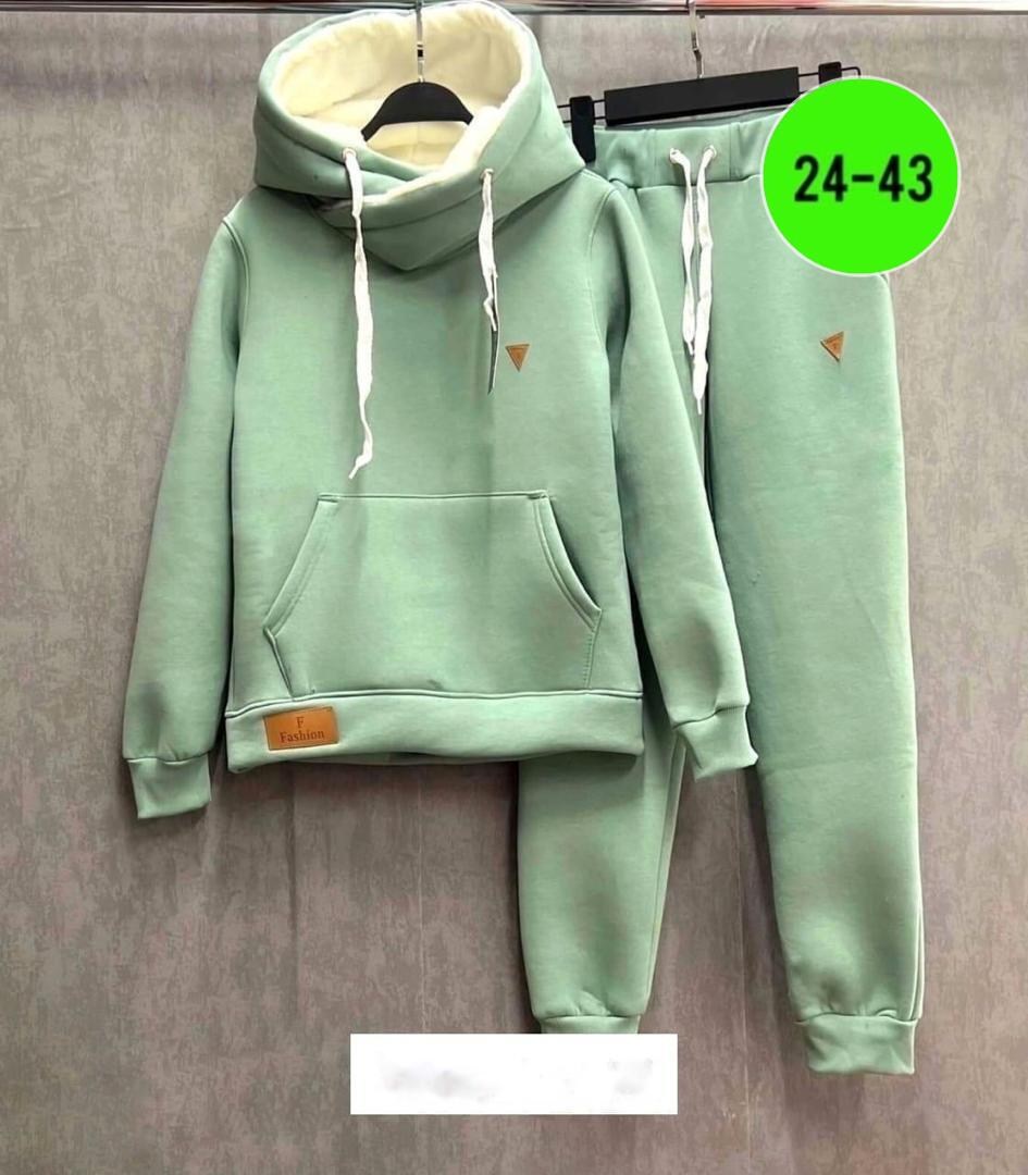 женский костюм на флисе,костюм на флисе,костюм женский,костюм с худи,костюм женский спортивный на флисе