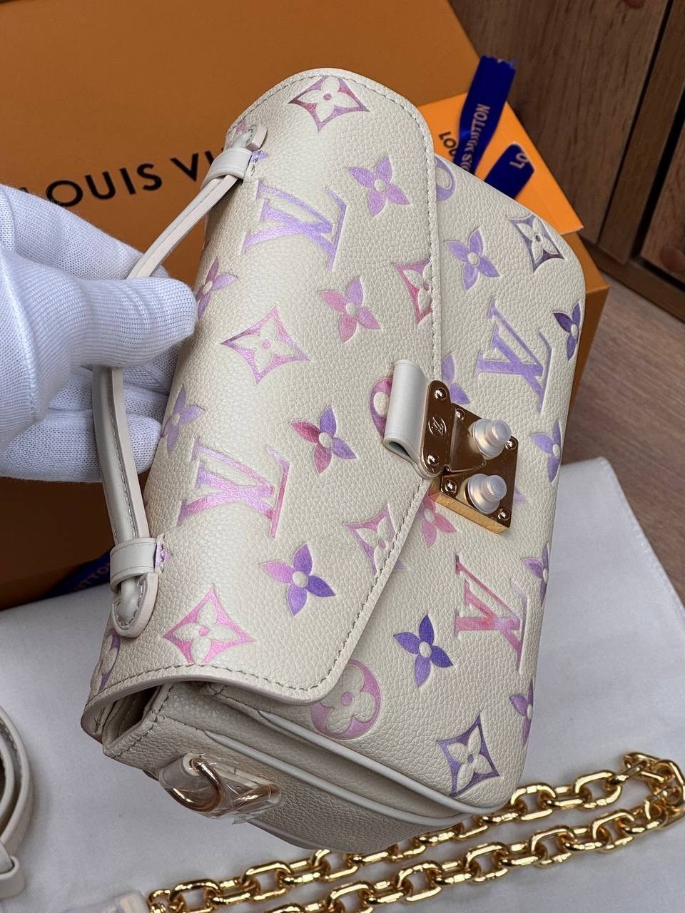сумка женская louis vuitton,сумка louis vuitton,louis vuitton сумка на плечо,сумка женская louis vuitton натуральная кожа,фирменная женская сумка louis vuitton pochette metis