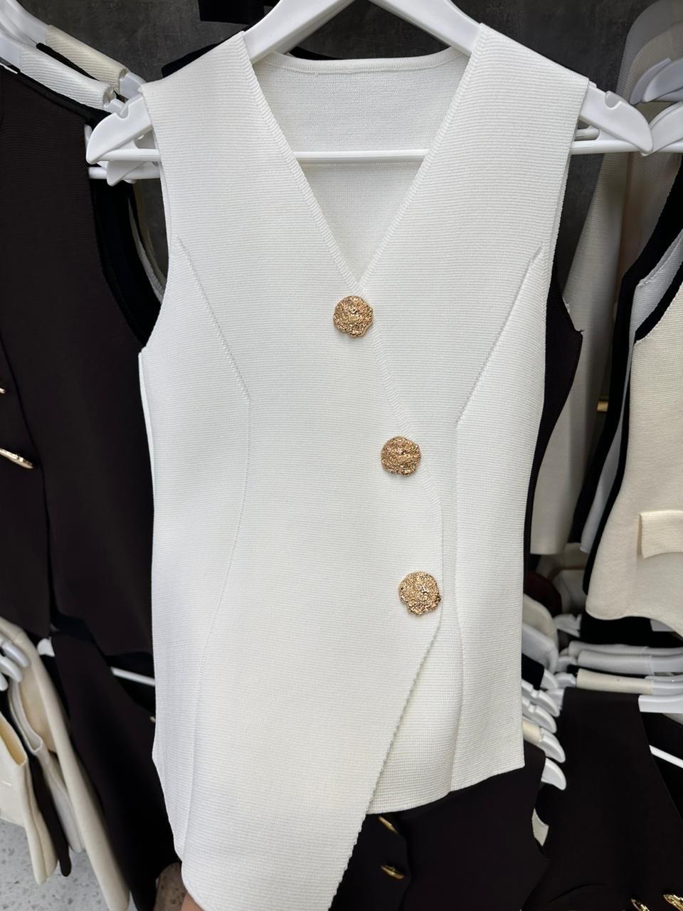 жилет женский,жилетка женская,трикотажный жилет,женский вязаный жилет,жилет