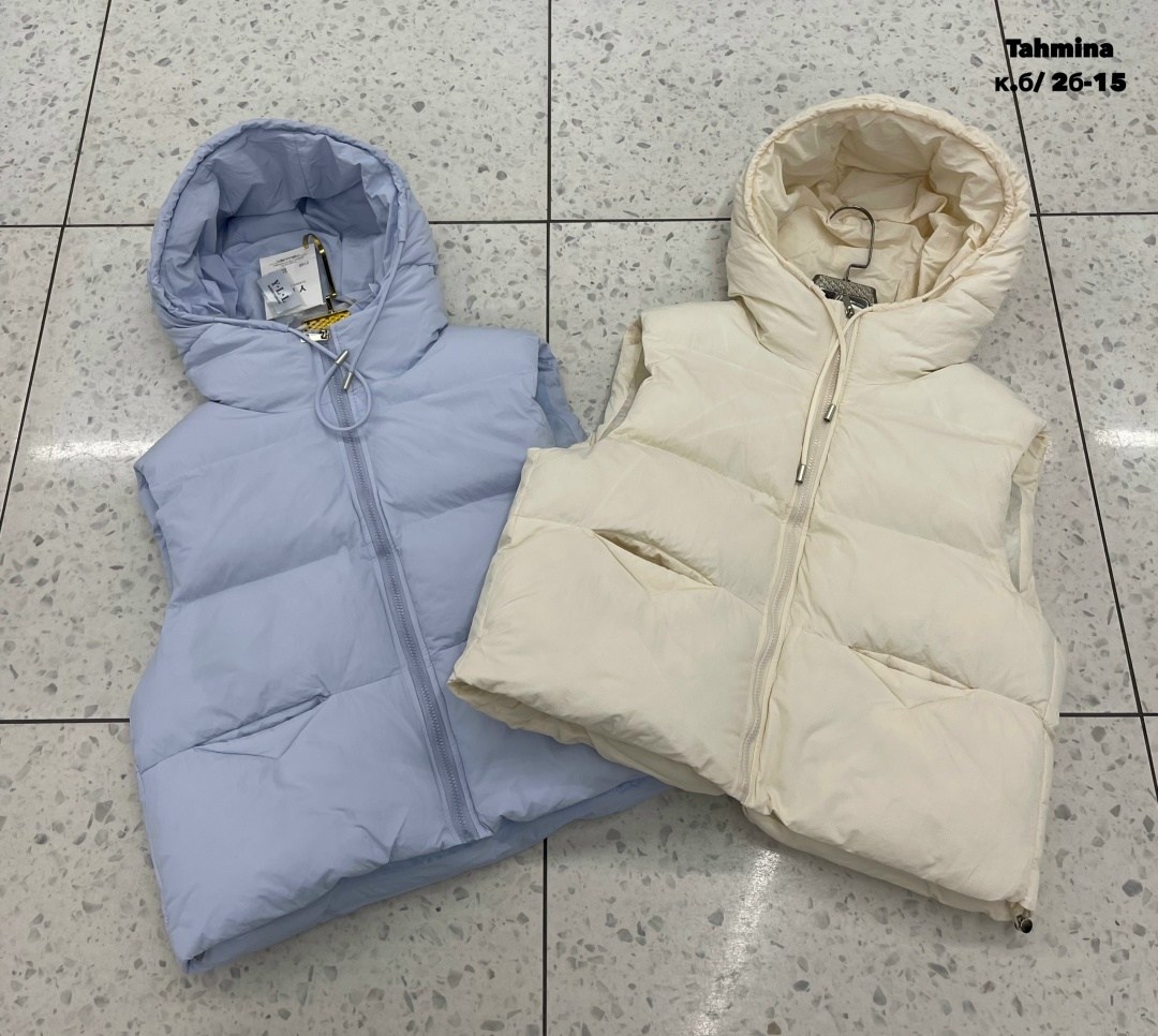 жилет женский дутый с капюшоном,жилет с капюшоном,женский жилет с капюшоном,женские жилетки,теплый жилет