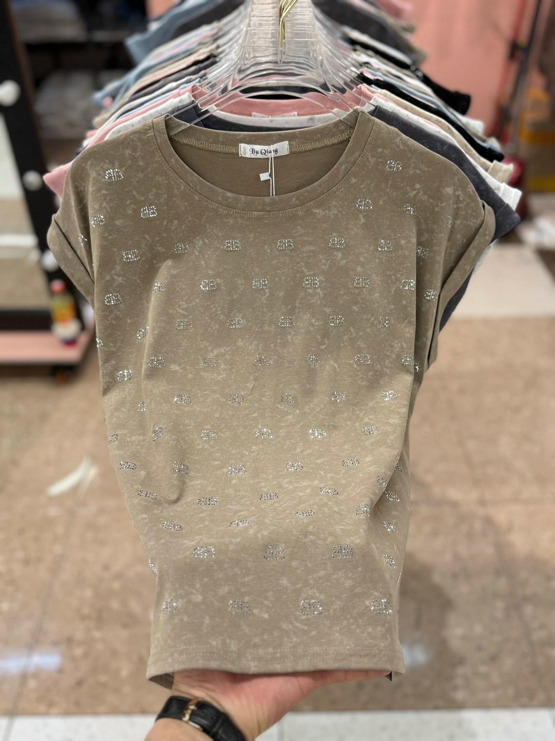 женская футболка,футболки для девочек,футболка со стразами,футболки миу миу женские,футболки для девушек