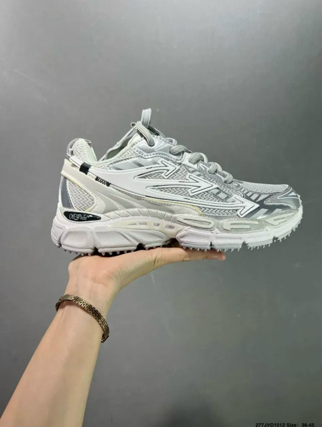 кроссовки off white be right back,кроссовки женские balenciaga,мужские кроссовки,женские кроссовки balenciaga runner серебристые,кроссовки в стиле balenciaga