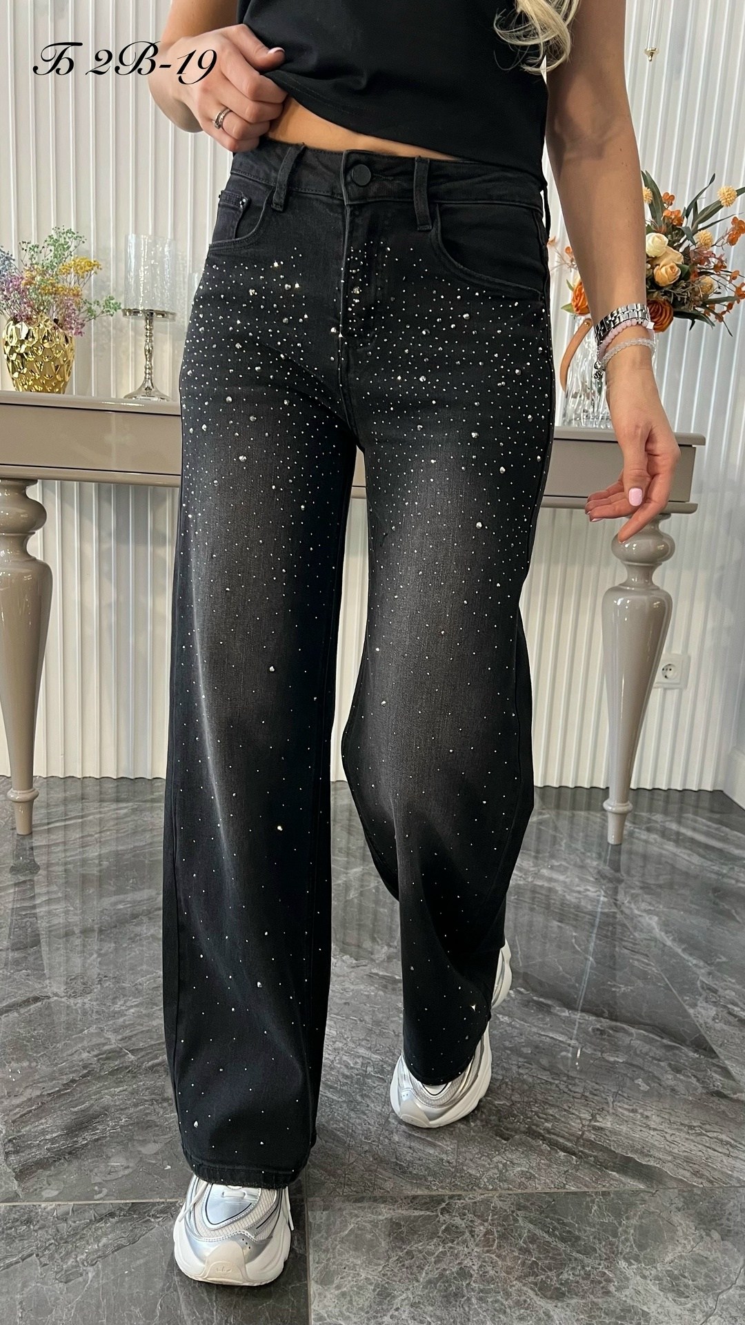 джинсы со стразами,женские джинсы со стразами,джинсы труб со стразами,брюки со стразами,джинсы женские