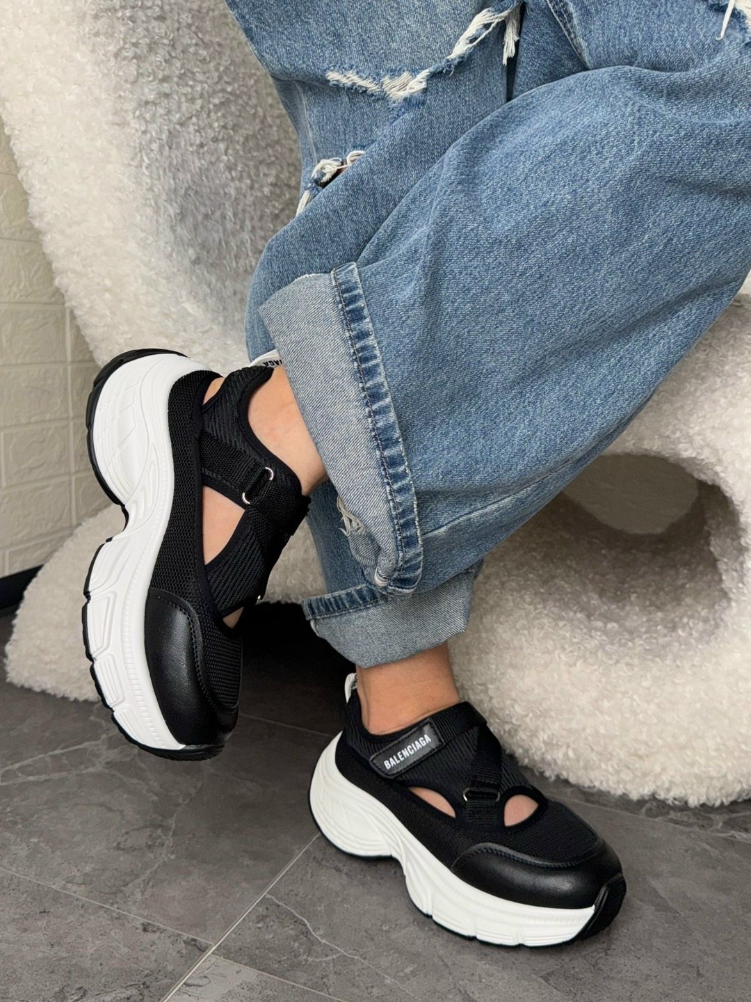 кроссовки баленсиага черные,кроссовки баленсиага трипл с,кроссовки balenciaga,баленсиага кроссовки новые модели,кроссовки