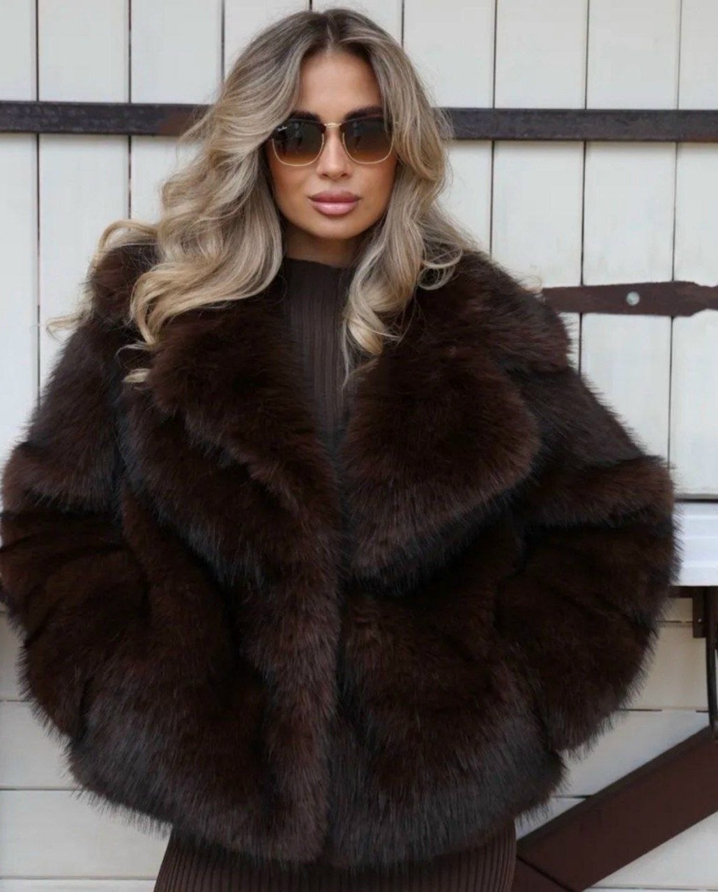 шуба из енота,полушубок из натурального меха енота размер м,полушубок из енота,женская шуба,шуба