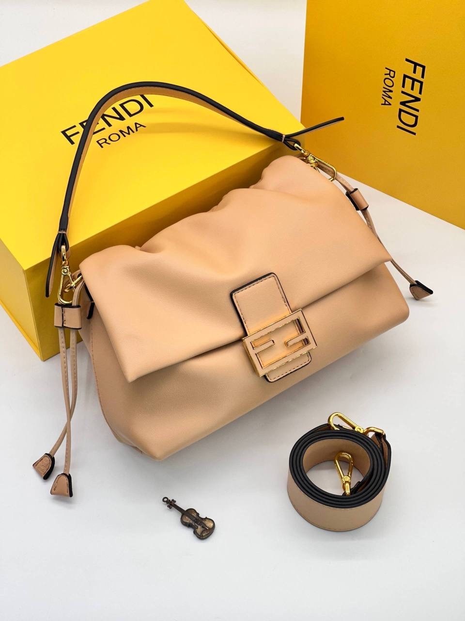 женская сумка fendi,сумка fendi,fendi сумка на плечо,фенди сумка,женская кожаная сумка fendi бежевая 27х10х8