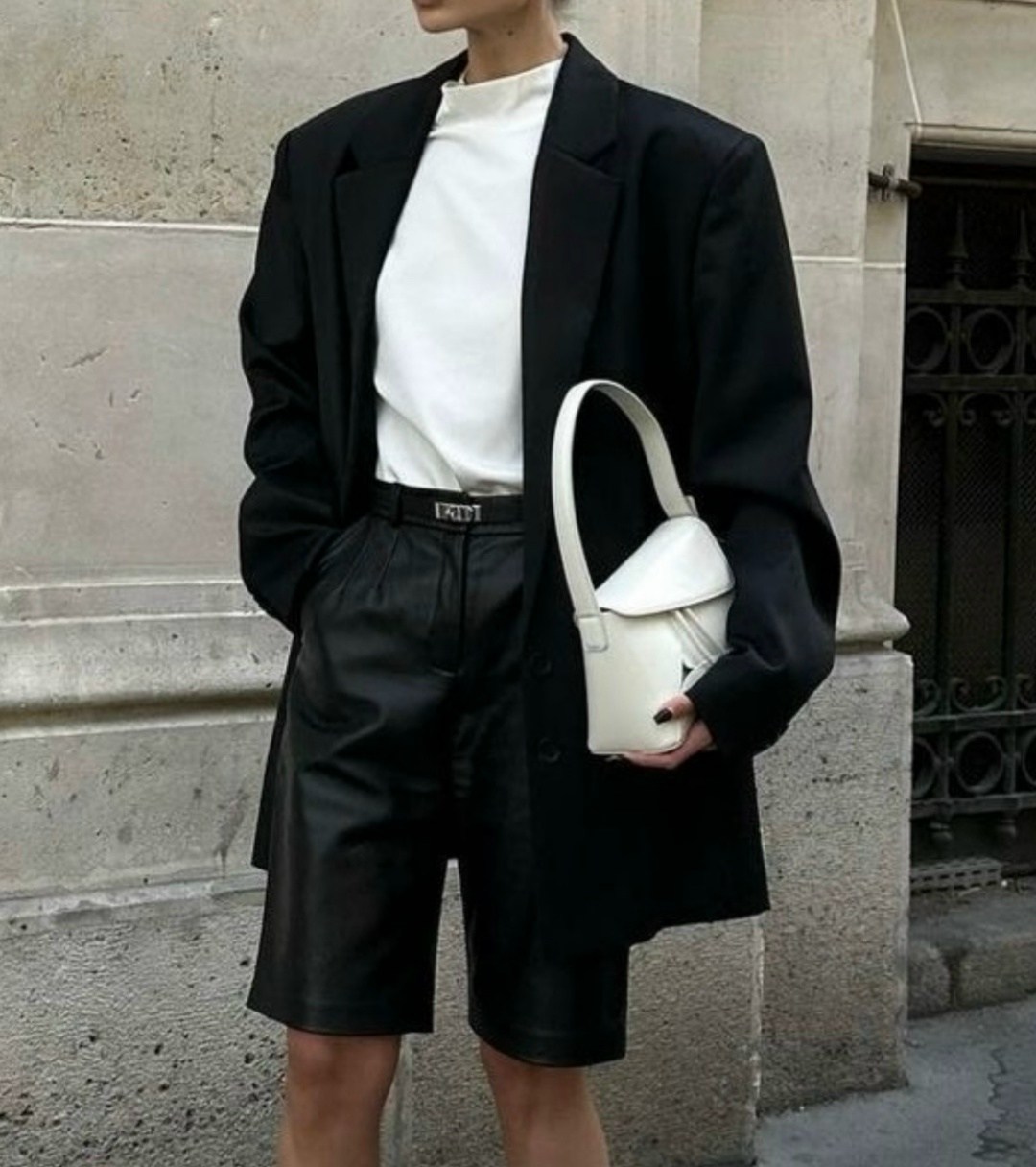 кожаные шорты,шорты бермуды женские кожаные,кожаные шорты-бермуды,женские кожаные шорты,коричневые кожаные шорты бермуды женские