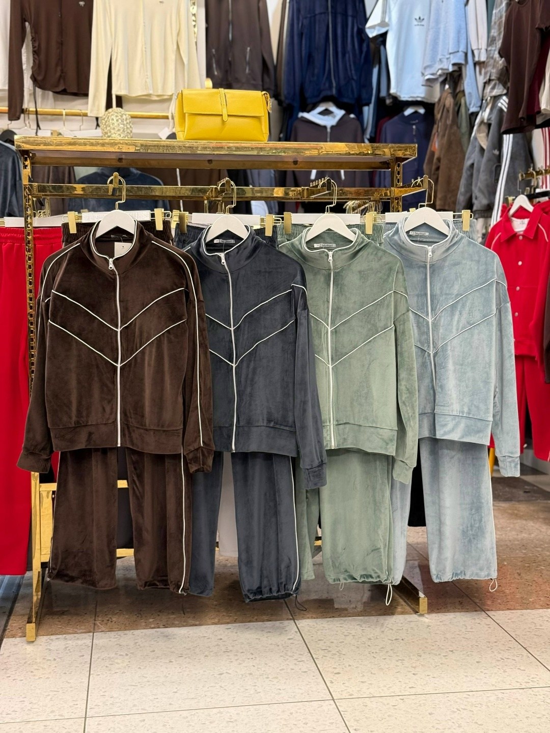 костюм спортивный велюровый,костюм велюровый,костюм спортивный,костюм на флисе,костюм спортивный женский