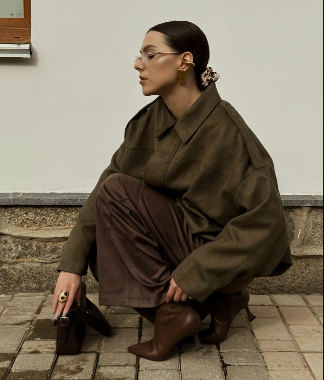 замшевая куртка,стиль одежды,модные стили,коричневая мода