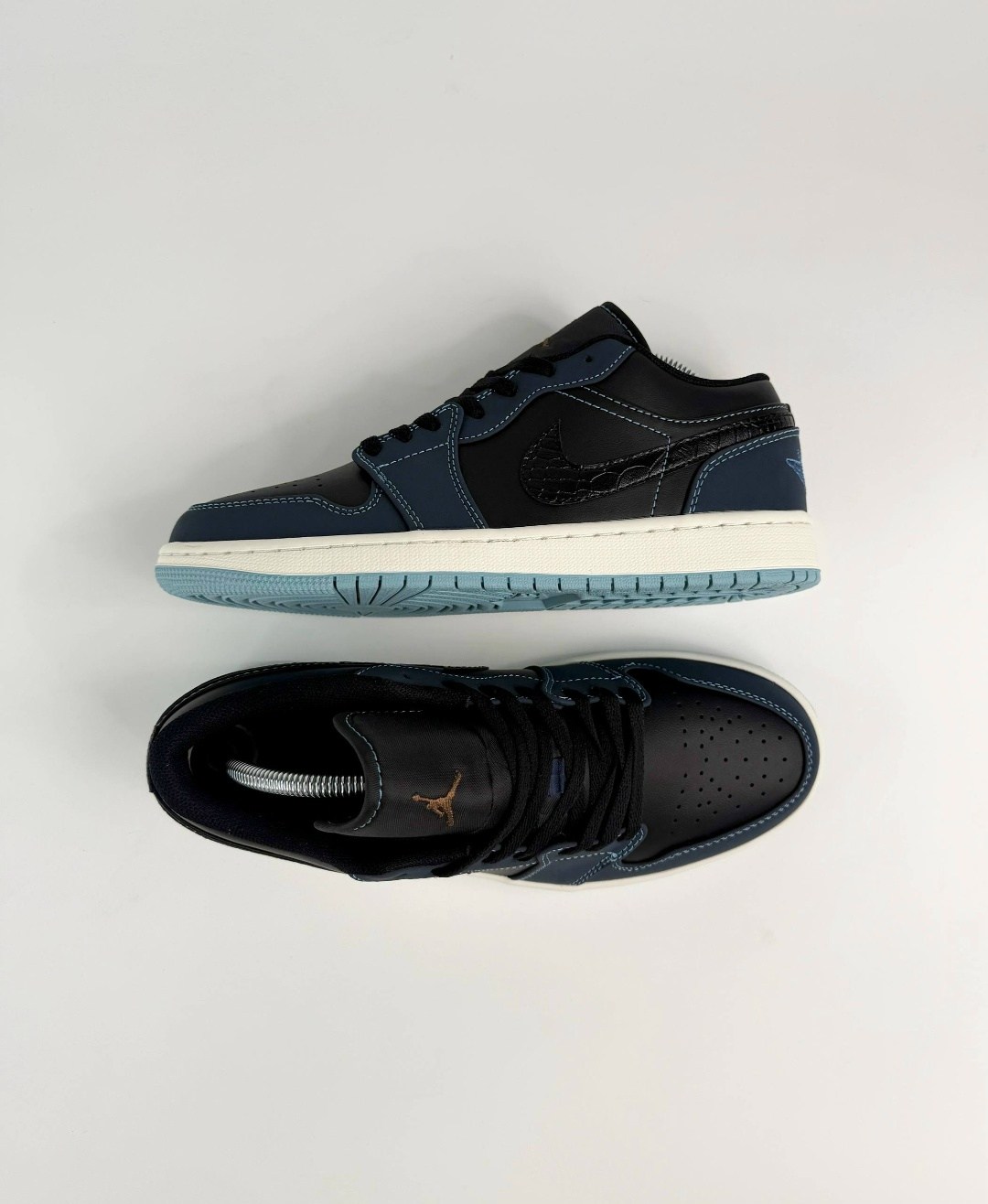 air jordan 1 low wmns black blue aqua,air jordan 1 low se black dark obsidian,кроссовки air jordan 1 low se 'black dark obsidian',nike air jordan 1 low sb midnight navy,кроссовки nike air jordan 1 low