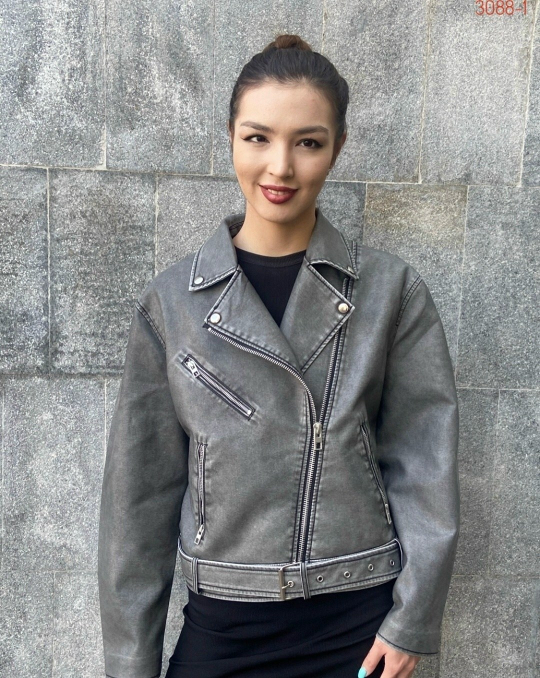 косуха винтажная куртка кожаная oversize серая monyken,куртка косуха,кожаная куртка серая,куртка кожаная,женская косуха