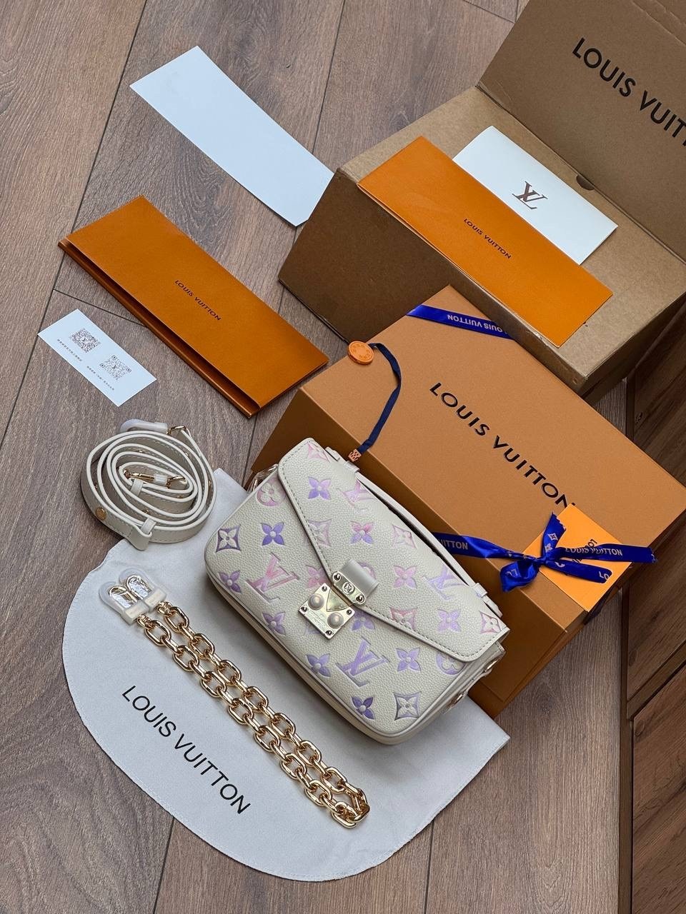 сумка женская louis vuitton,сумка louis vuitton,louis vuitton сумка на плечо,сумка женская louis vuitton натуральная кожа,фирменная женская сумка louis vuitton pochette metis