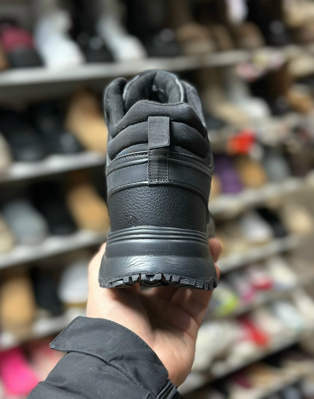 кроссовки мужские зимние adidas gore-tex с мехом,зимние кроссовки adidas climaproof мехом черные мужские ботинки адидас,кроссовки зимние мужские adidas,зимние кроссовки adidas,кроссовки мужские зимние