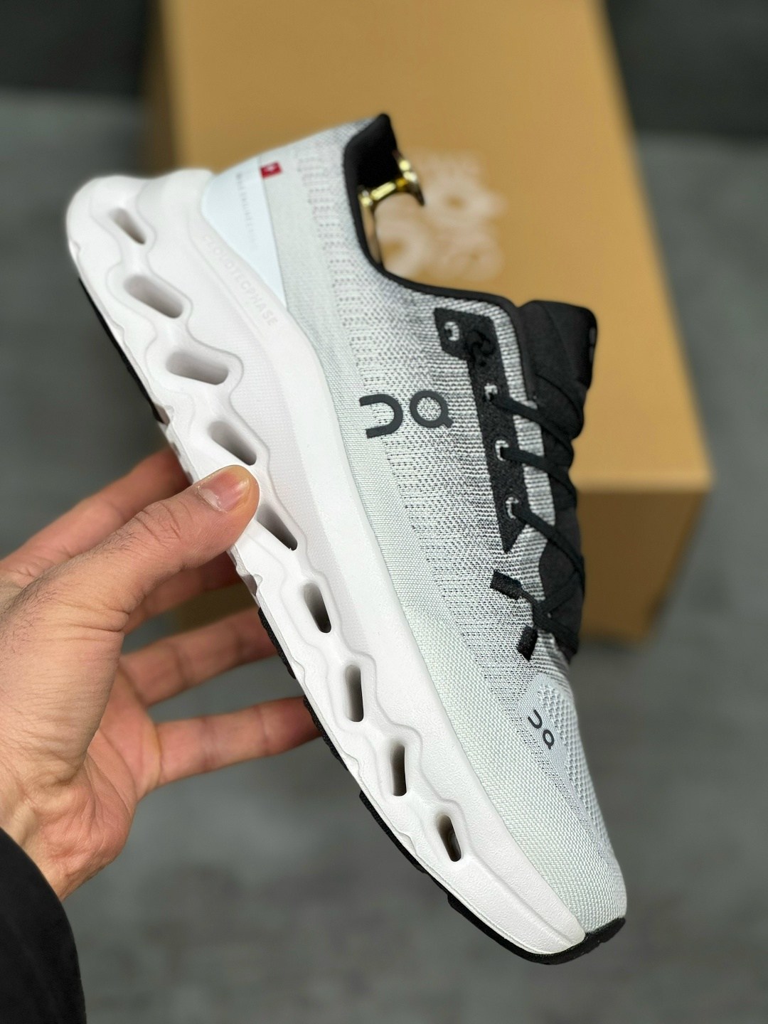 кроссовки cloudtilt 'mineral ivory' on running,кроссовки on cloudtilt 'black ivory' белый/черный,кроссовки беговые мужские on cloudtilt,кроссовки on cloudtilt mineral ivory белый синий,кроссовки on ru