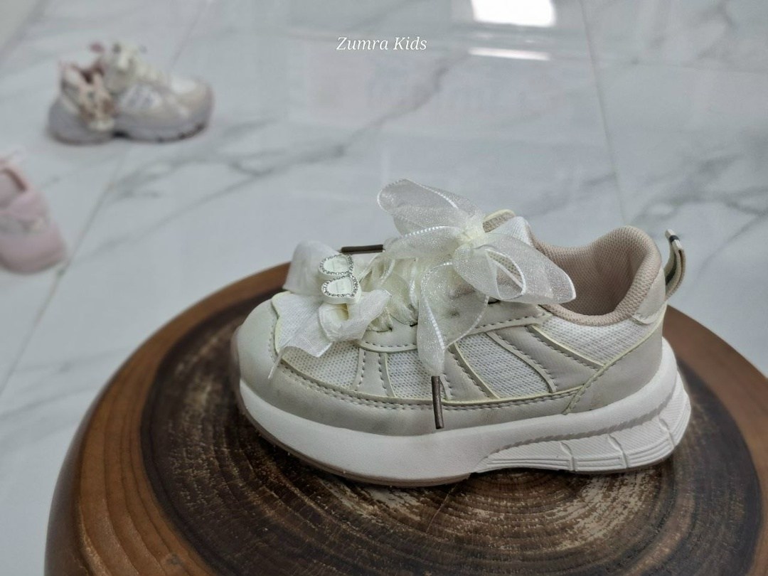 ,детские кроссовки,кроссовки для детей,модные кроссовки,кроссовка детская