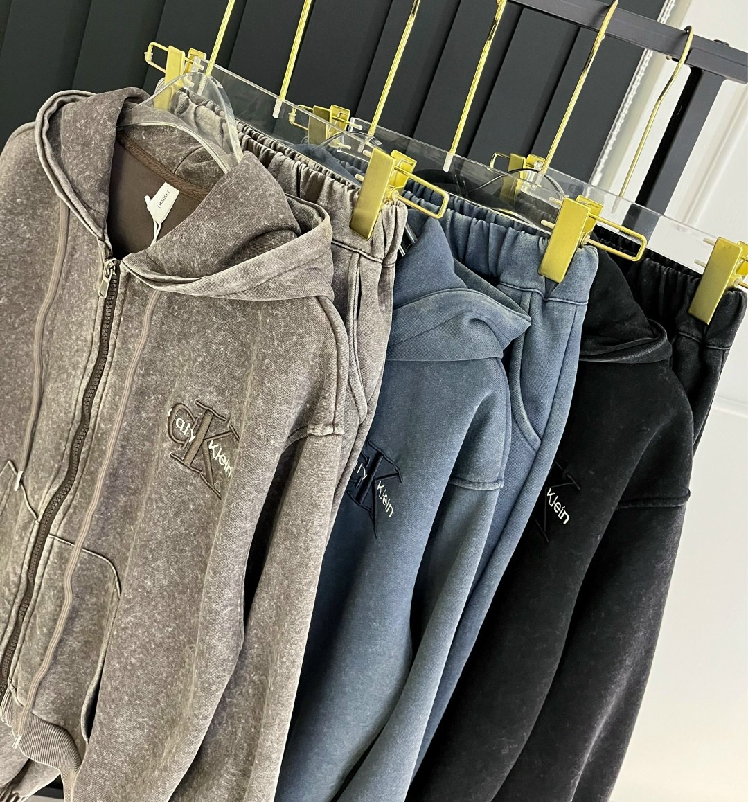 спортивный костюм balenciaga варёнка,костюм спортивный,спортивный костюм balenciaga,спортивный костюм женский на флисе 44-46,брючный костюм