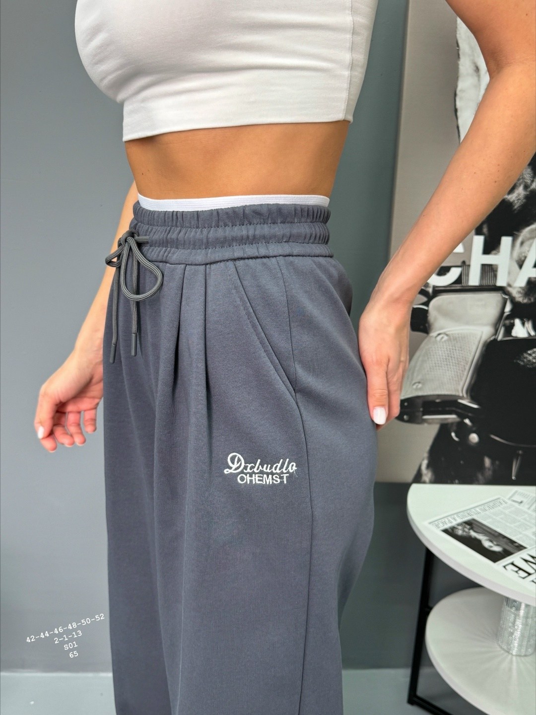 серые спортивные штаны широкие,спортивные брюки,серые спортивные штаны женские,женские спортивные брюки серые,спортивные штаны женские