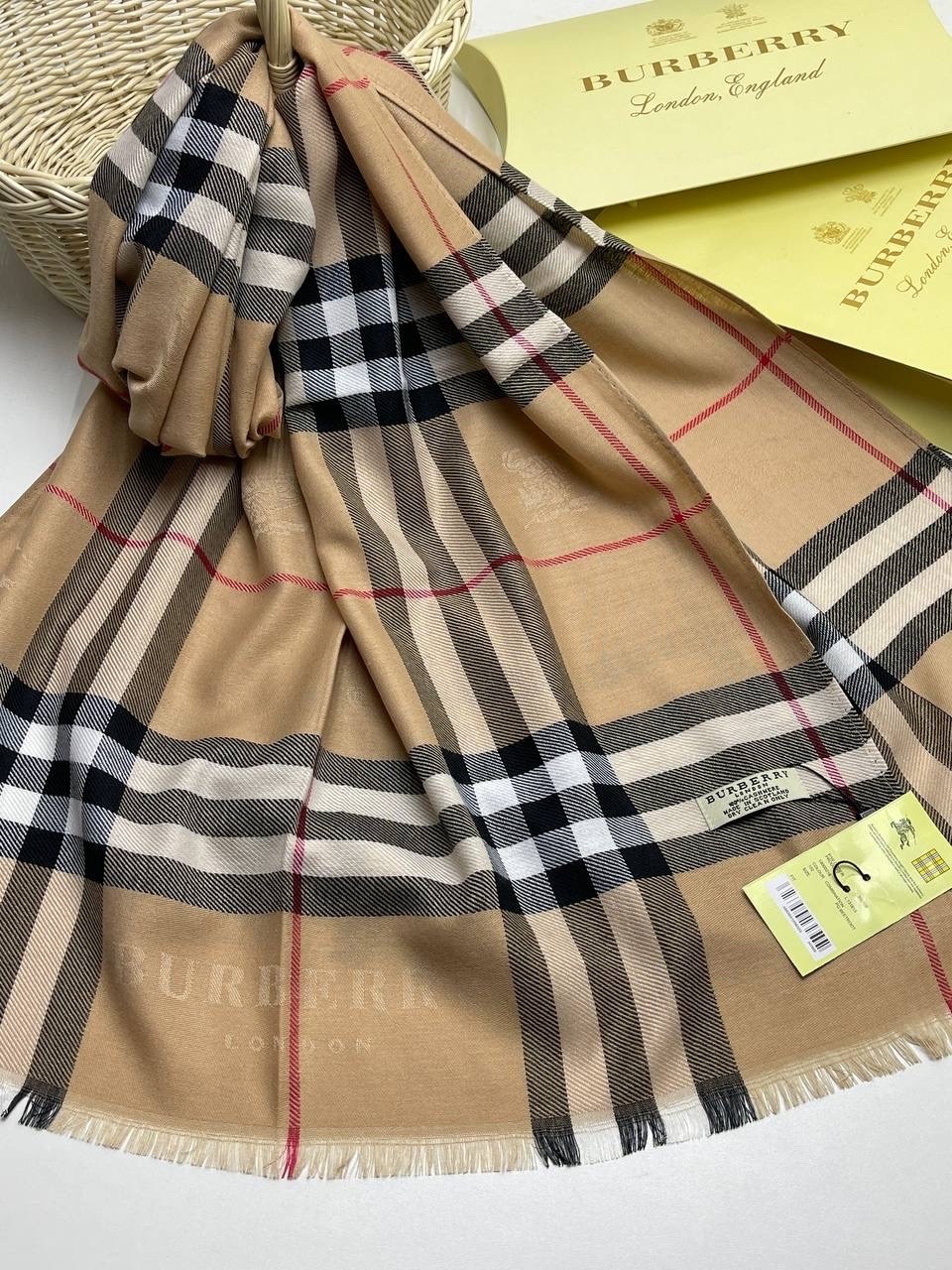 палантин женские,палантин барберри кашемир,шарф плед,палантин барберри,белый палантин барберри