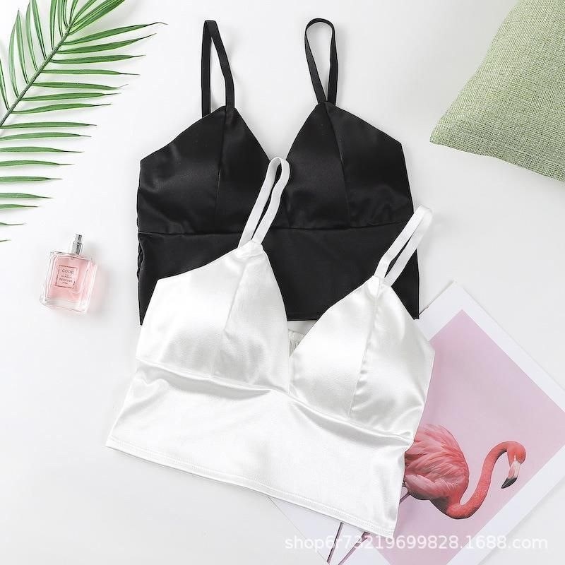 атласный топ,топ атласный на бретелях,атласный бюстгальтер с треугольными чашечками,нижнее белье топ,атласный бюстгальтер