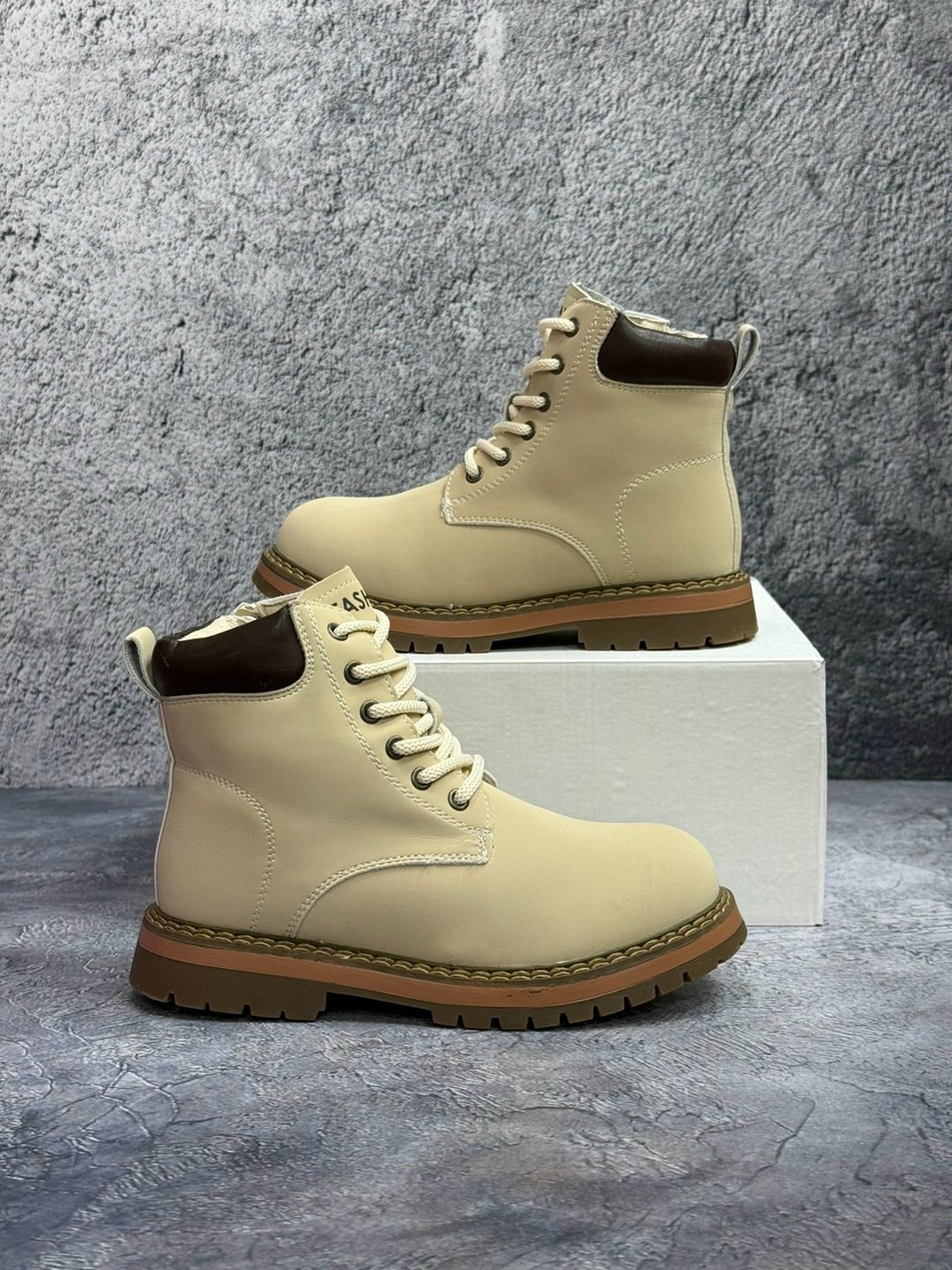 ,arzoli ботинки женские зимние бежевые,ботинки женские,ботинки стильные,бежевые ботинки тимберленд