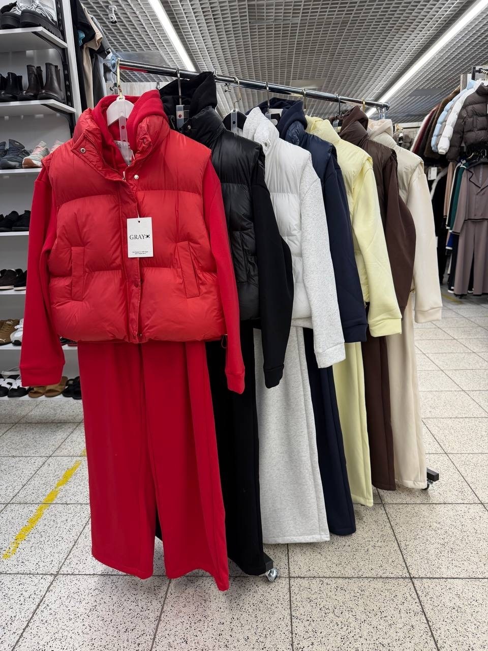 жилет кожаный женский,костюм brunello cucinelli тройка,женский костюм,жилетка женская,женский костюм тройка