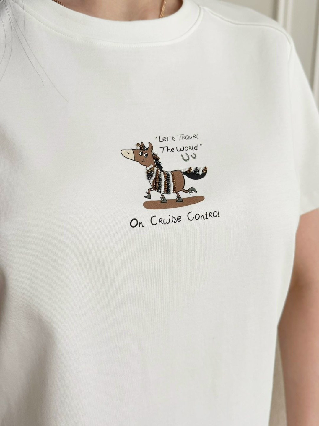 футболка женская,футболки для женщин,базовая женская футболка,футболка женская бежевая,футболки женские с принтом