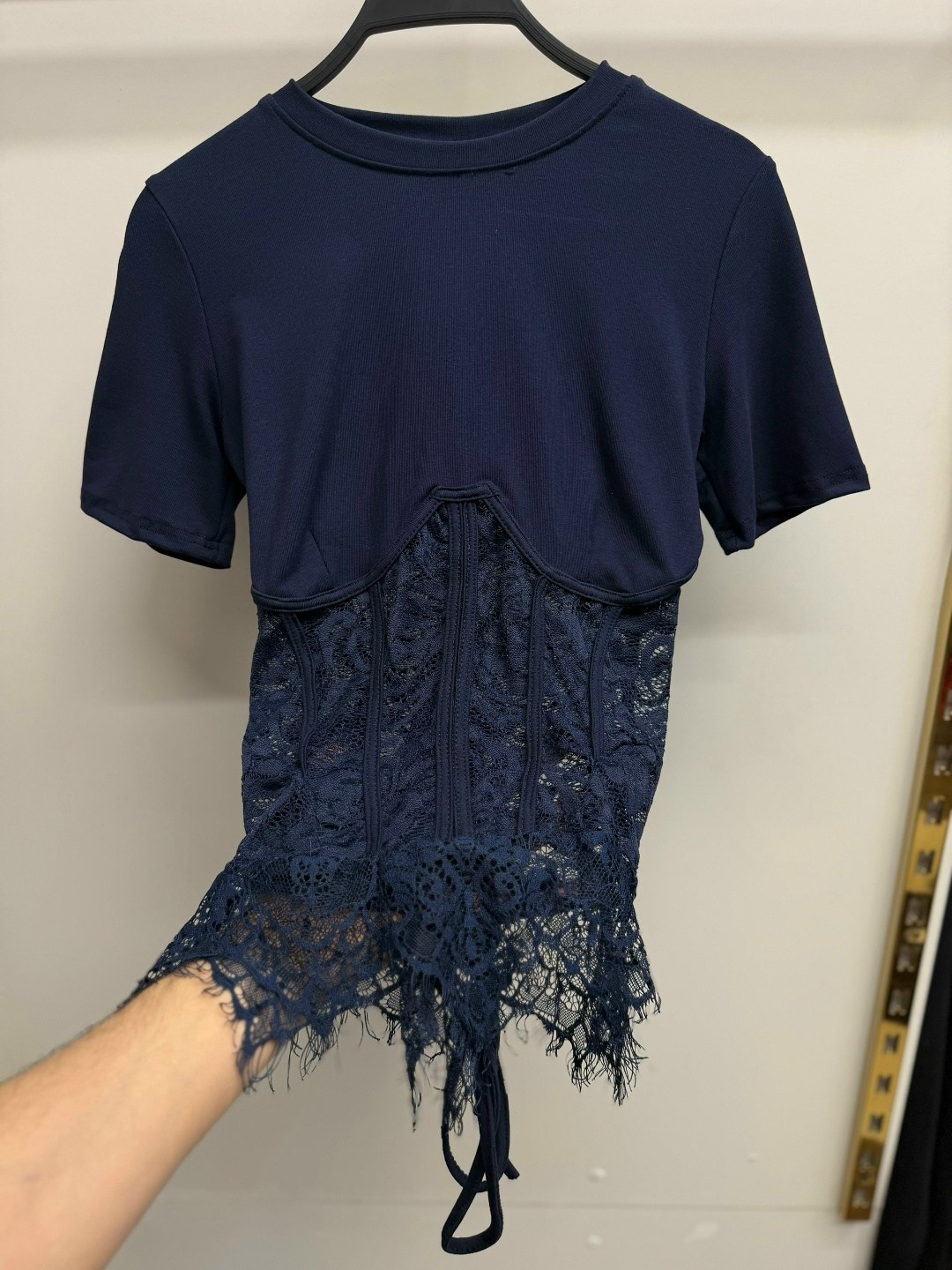 майка с кружевами,футболка с кружевными вставками,корсет кружевной,блузка кружева,кружевной топ