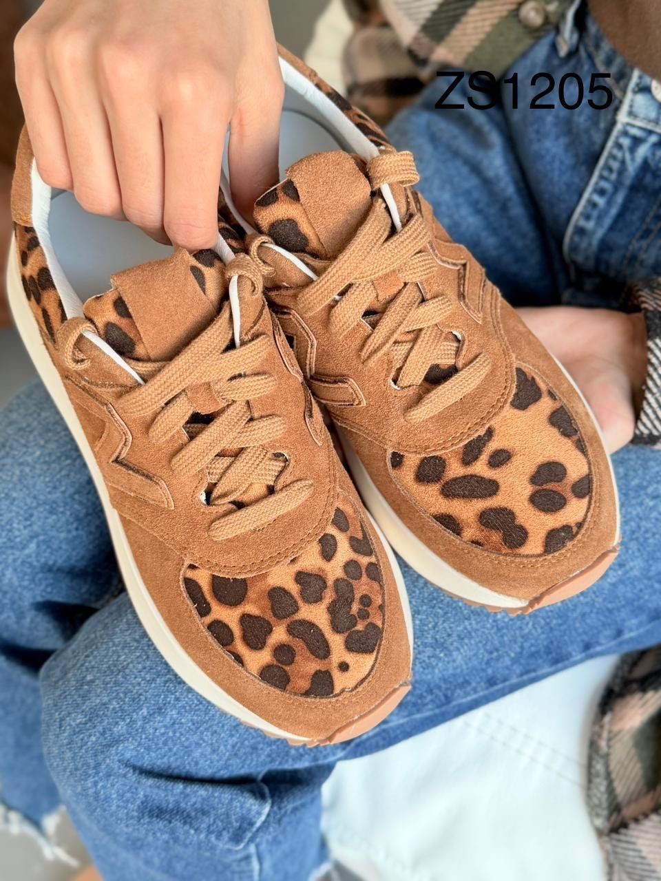 ,кроссовки леопардовые,кроссовки женскиe,женские кроссовки с леопардовым принтом,женская