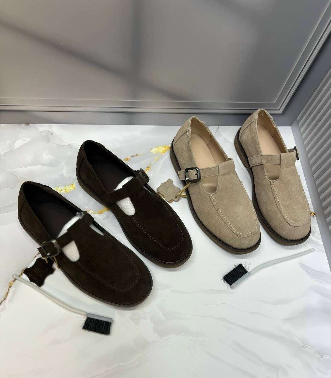 ,замшевые лоферы,лоферы из натуральной замши,лоферы коричневые с ремешком замшевые,лоферы натуральная замша