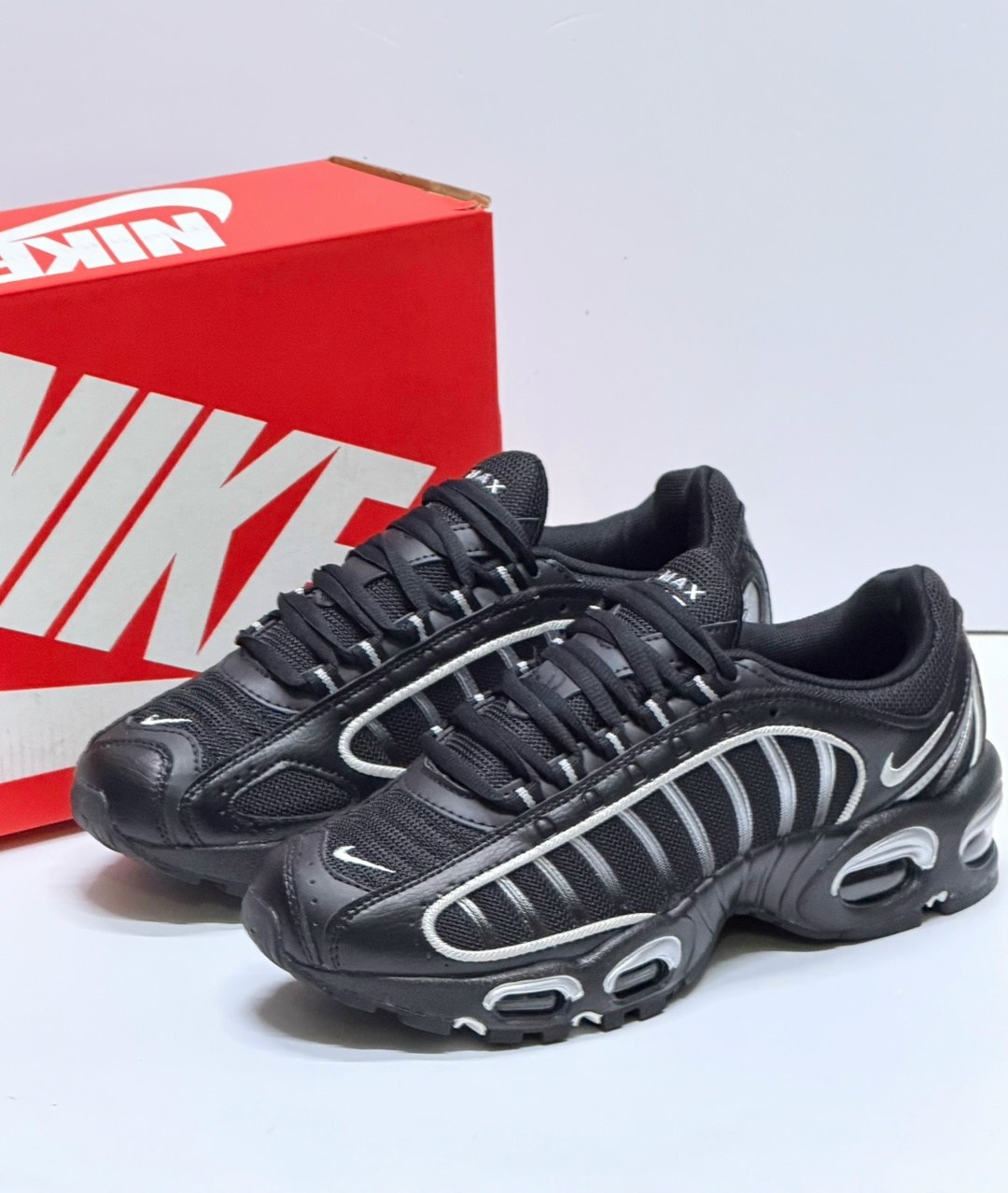 кроссовки nike air max tailwind iv,nike air max tailwind 4 black and silver,nike air max tailwind 4 black silver aq2567 003,nike air max tailwind 4 black,кроссовки nike air max tailwind 4