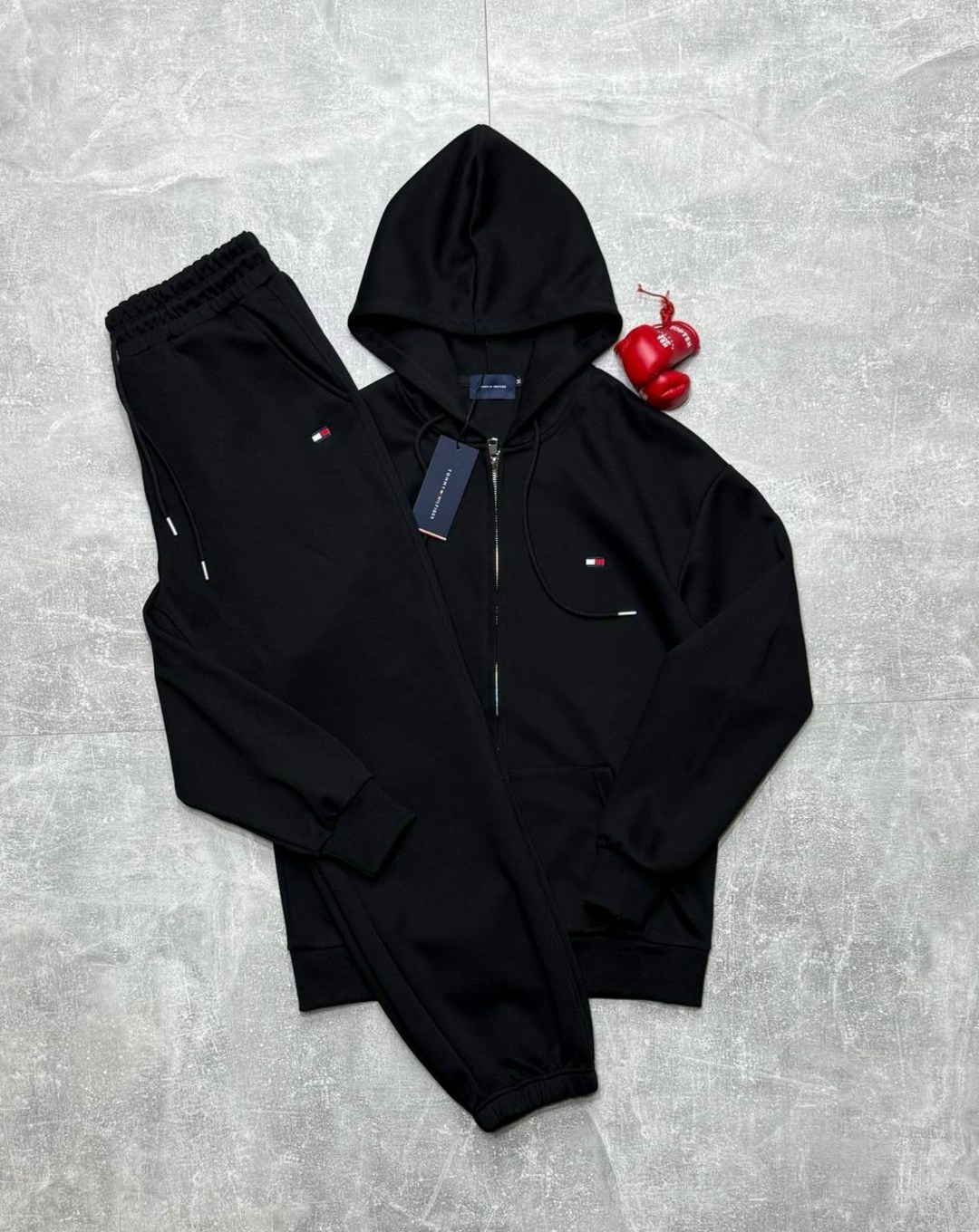 спортивный костюм tommy hilfiger,спортивные костюмы томми хилфигер женские оригинал,костюм спортивный,костюм спортивный мужской,спортивный костюм томми хилфигер