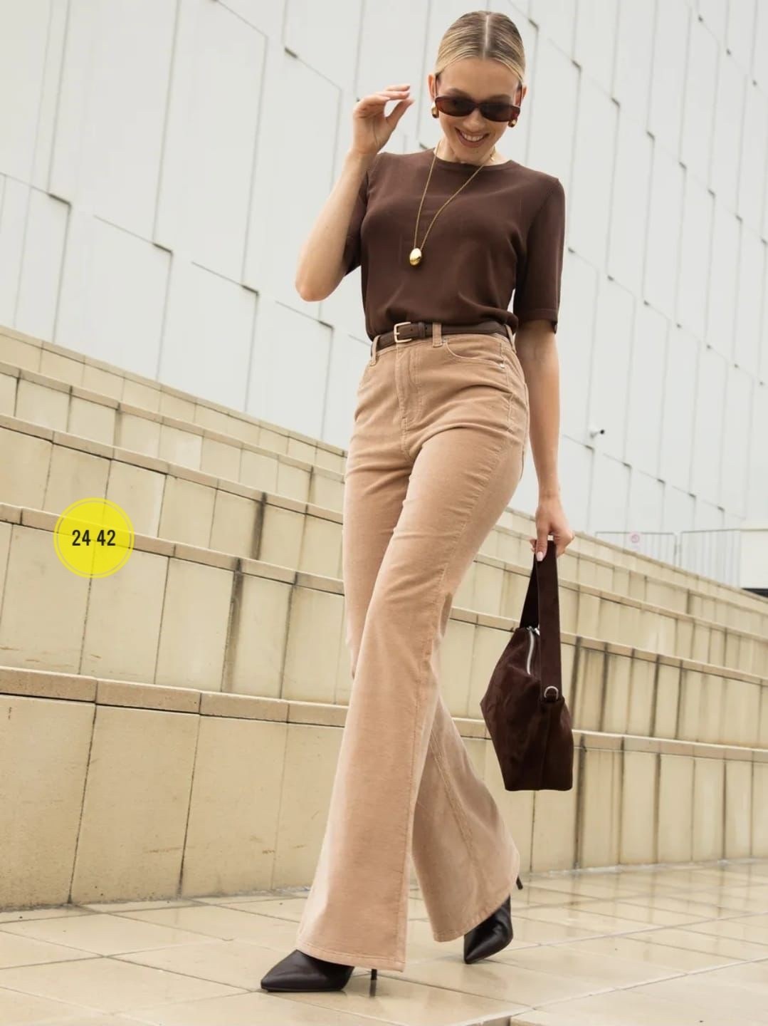 зеленые вельветовые брюки женские,вельветовые брюки тренд,брюки классические,зеленые вельветовые штаны женские,вельветовые брюки