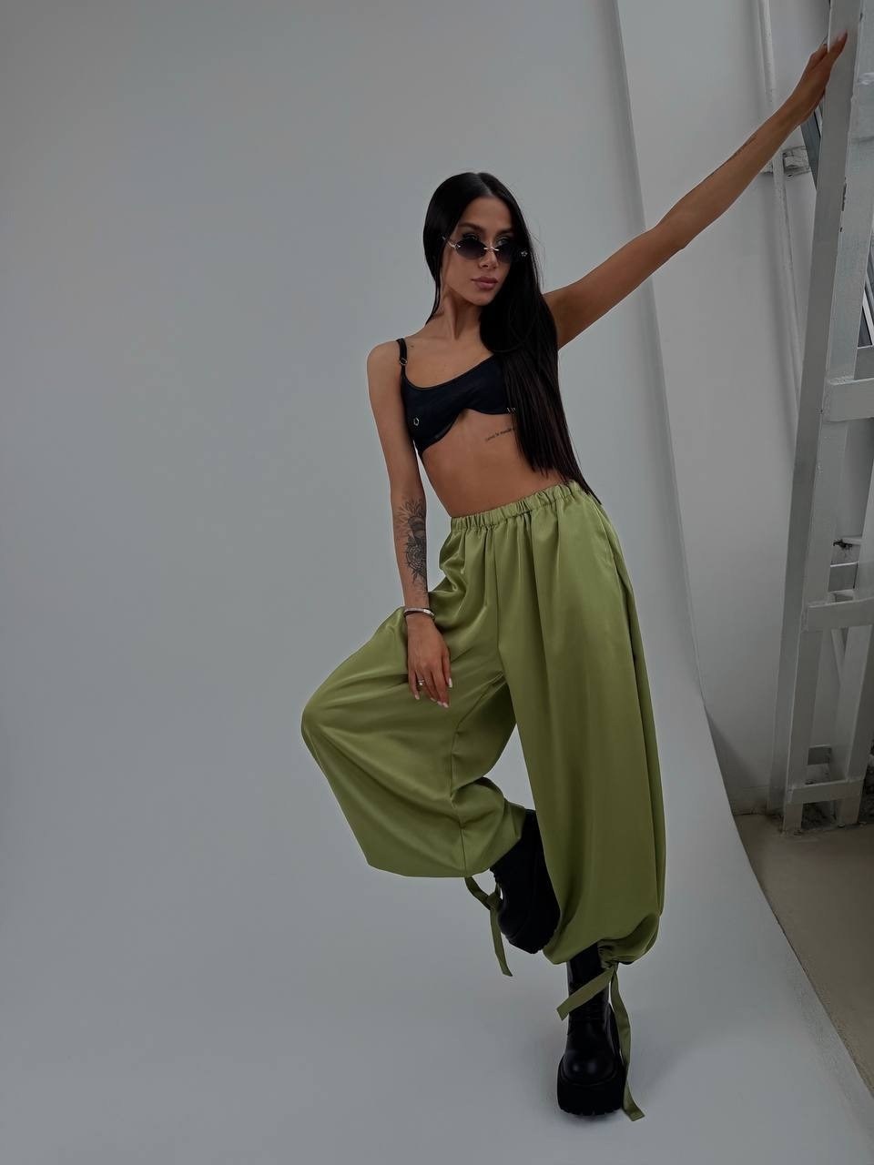 брюки шаровары,брюки свободные,женские свободные брюки,свободные брюки шаровары,широкие брюки женские